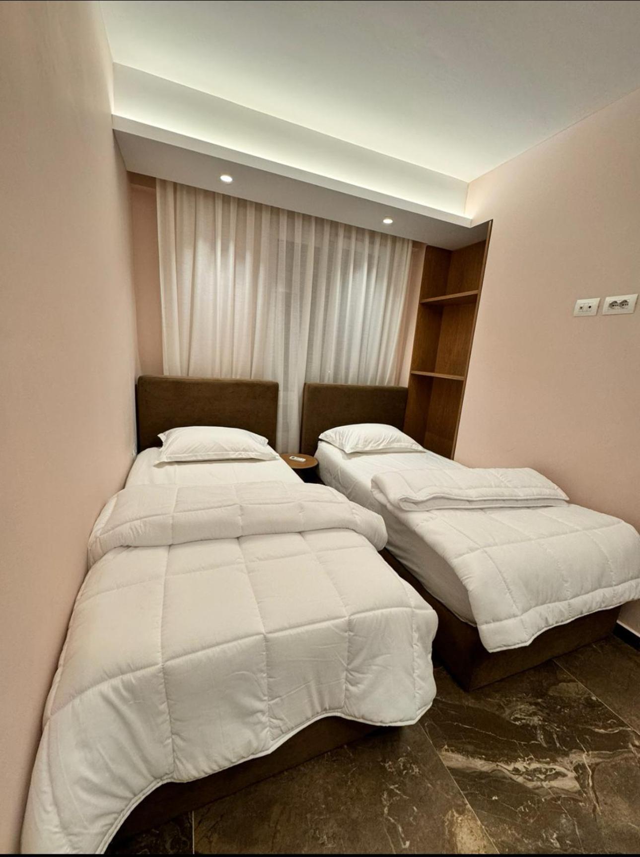 Agate City Center Apartment Тирана Екстер'єр фото